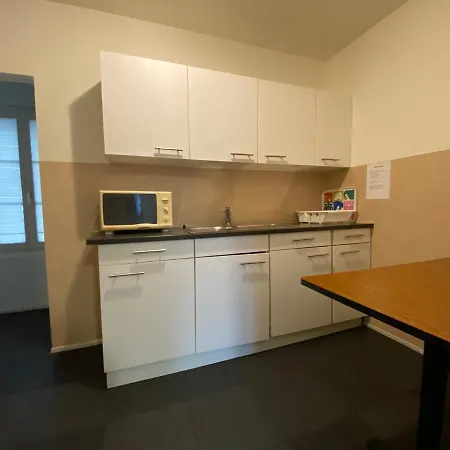 Apartment Happy